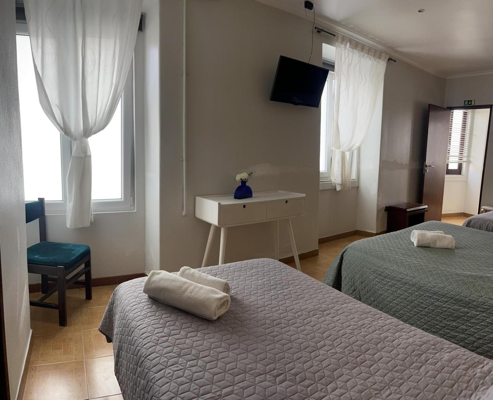 Residencia Aviz Hotel Peniche Room photo
